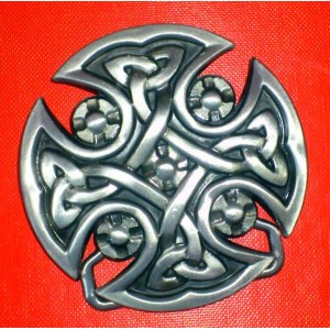 Boucle de ceinture croix de malte celtique